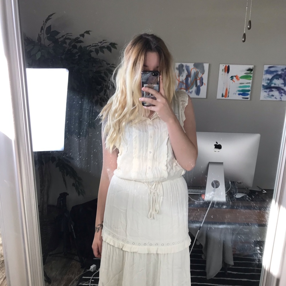 Moon River Ruffle Top - Picture 2 of 6